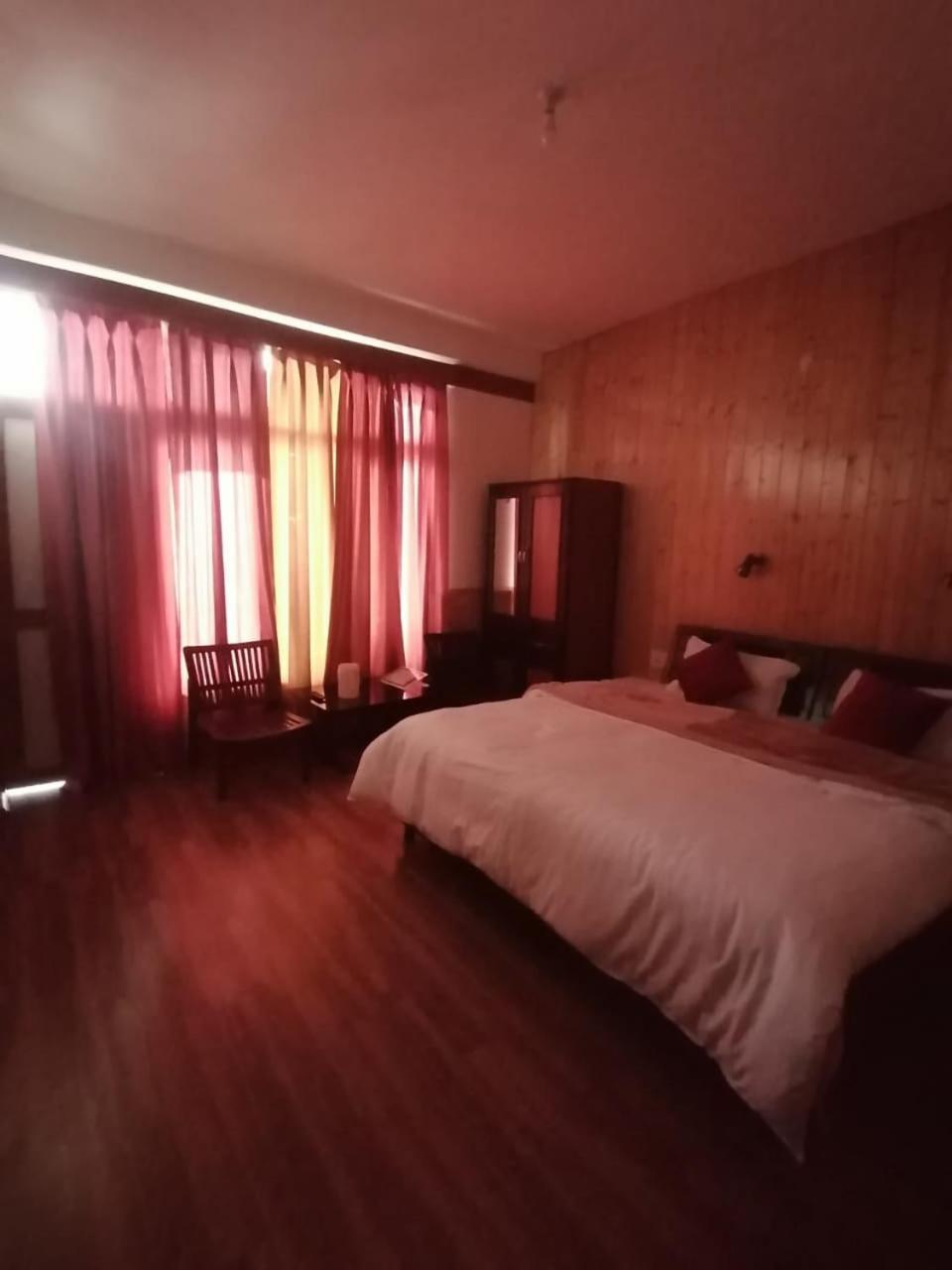 Hotel New Gyespa Kyelang 外观 照片